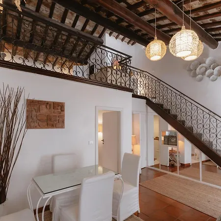 Piazza Navona Historic Luxury