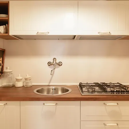 Piazza Navona Historic Luxury Apartment