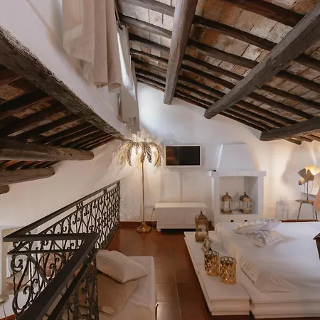 Piazza Navona Historic Luxury *